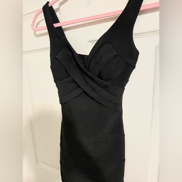 Black Bandage Bodycon Mini Dress/LBD - Picture 3 of 5